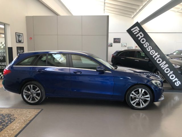 MERCEDES-BENZ C 220 d S.W. 4Matic Auto Business Extra Immagine 3