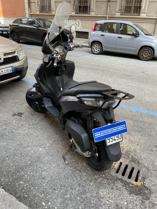 PIAGGIO MP3 300 I.E Immagine 3