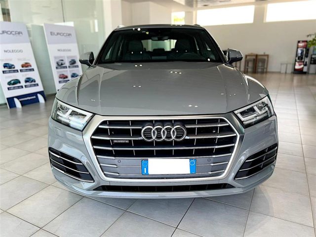 AUDI Q5 40 TDI quattro S Line Plus Immagine 1