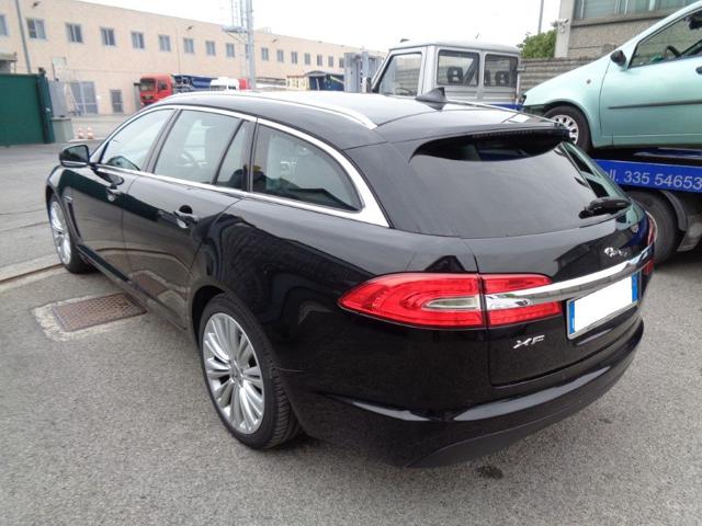 JAGUAR XF Sportbrake 2.2 D 200 CV Premium Luxury *GARANTITA* Immagine 2