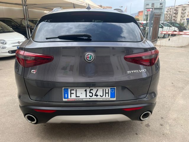 ALFA ROMEO Stelvio 2.2 Turbodiesel 210 CV AT8 Q4 Executive Immagine 3