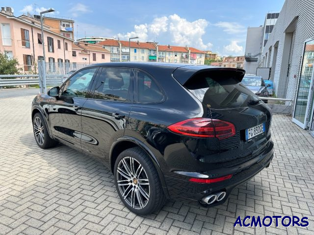 PORSCHE Cayenne 3.0 Diesel Platinum Edition Immagine 3