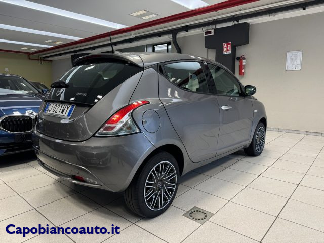 LANCIA Ypsilon 1.0 FireFly 5 porte S&S Hybrid Gold Immagine 3