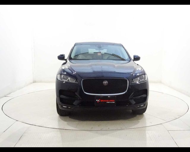 JAGUAR F-Pace 2.0 D 180 CV AWD aut. Prestige Immagine 0