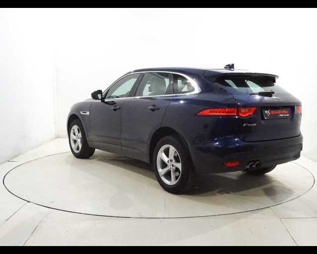 JAGUAR F-Pace 2.0 D 180 CV AWD aut. Prestige Immagine 3