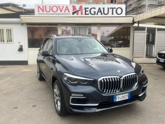 BMW X5 xDrive30d xLine Immagine 0