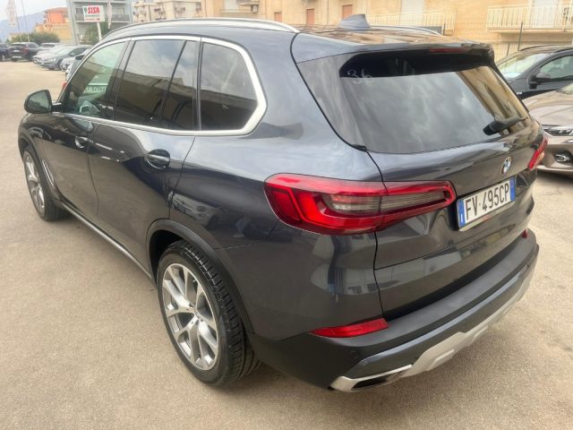 BMW X5 xDrive30d xLine Immagine 4