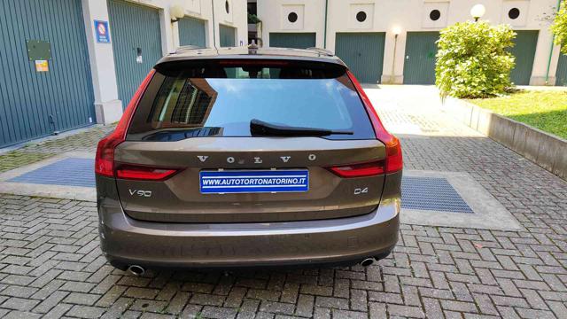 VOLVO V90 D4 Business Plus PELLE-NAVI-XENO-GANCIO TRAINO Immagine 4