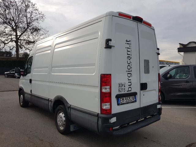 IVECO Daily 35S15V 2.3 HPT PL-TM Furgone Immagine 3