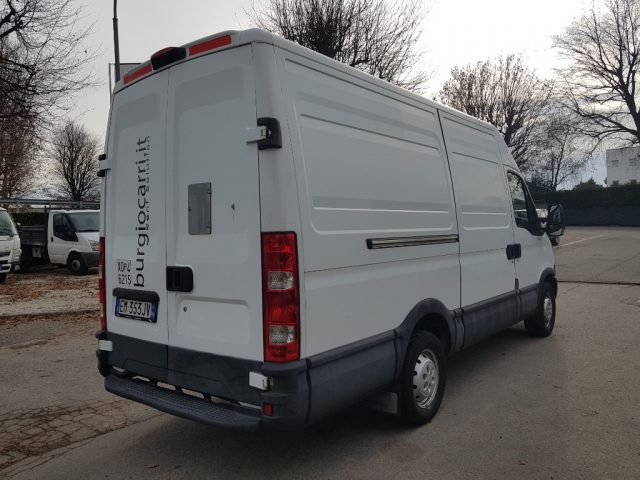 IVECO Daily 35S15V 2.3 HPT PL-TM Furgone Immagine 2