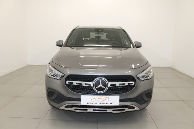 MERCEDES-BENZ GLA 200 d Automatic Sport Plus Immagine 1