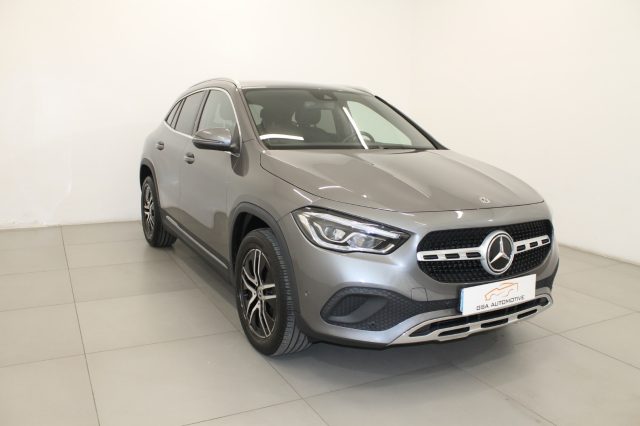 MERCEDES-BENZ GLA 200 d Automatic Sport Plus Immagine 2