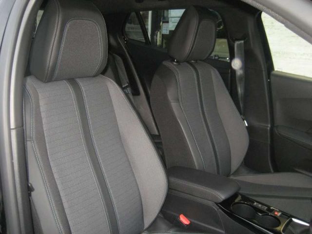 PEUGEOT 2008 PURETECH 100 S-S ALLURE - foto 12