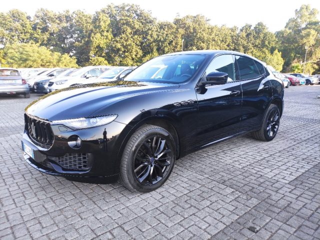 MASERATI Levante V6 Diesel 275 CV AWD Nerissimo Edition Immagine 1