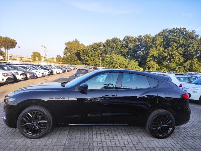 MASERATI Levante V6 Diesel 275 CV AWD Nerissimo Edition Immagine 2