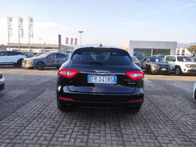 MASERATI Levante V6 Diesel 275 CV AWD Nerissimo Edition Immagine 4