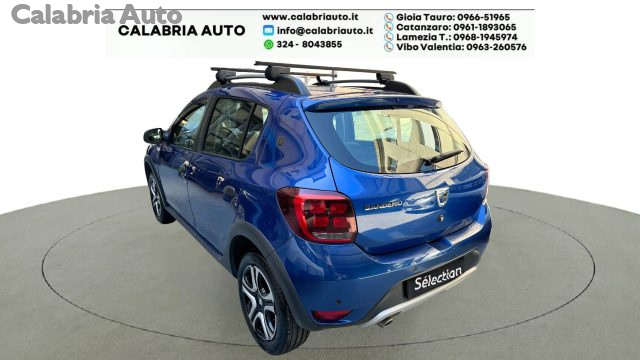 DACIA Sandero Stepway 1.0 TCe 100CV ECO-G 15th Anniversary Immagine 2