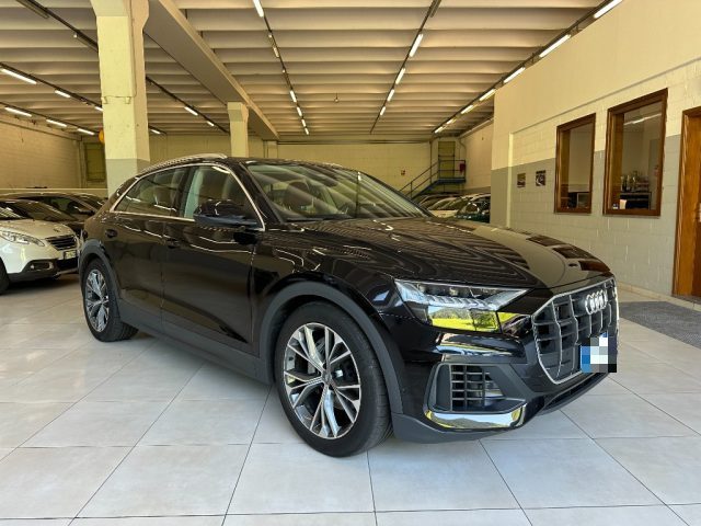 AUDI Q8 55 TFSI quattro tiptronic Sport Immagine 2