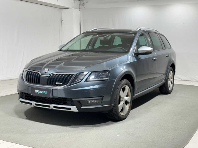 SKODA Octavia 2.0 TDI SCR 184 CV DSG Wagon 4x4 Scout Immagine 0