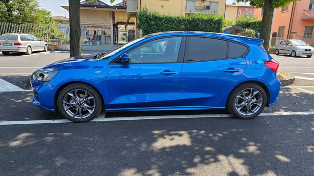 FORD Focus 1.5 EcoBlue 120 CV 5p. ST-Line Immagine 3