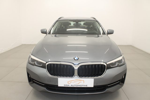 BMW 518 d Touring Luxury Immagine 1