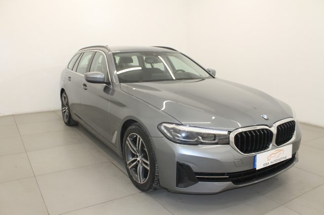 BMW 518 d Touring Luxury Immagine 2