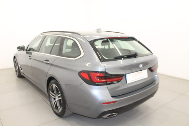 BMW 518 d Touring Luxury Immagine 4