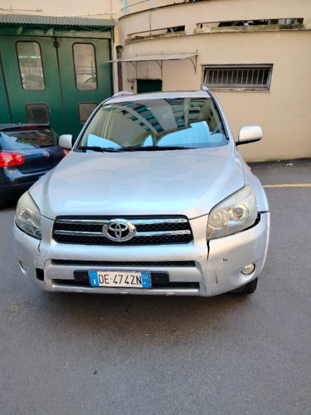 TOYOTA RAV 4 MY23 RAV4 2.2 D-4D 177 CV Luxury Immagine 0