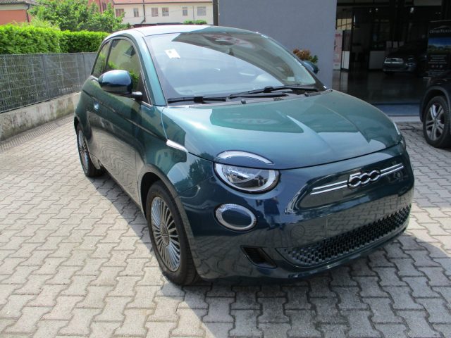 FIAT 500e Icon + Berlina - Camera/Pack Comfort/Navi Immagine 1