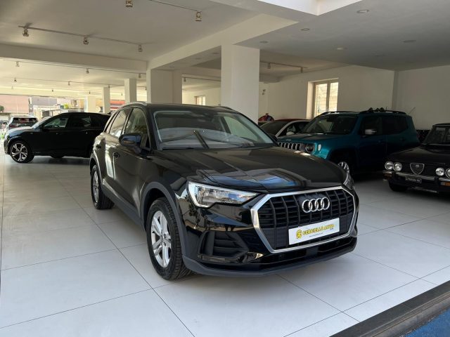 AUDI Q3 35 TDI S tronic Business Advanced tua da ?299,00 m Immagine 1