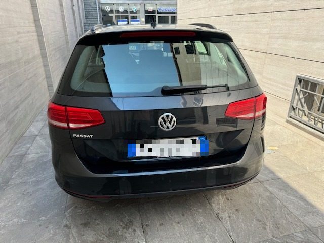 VOLKSWAGEN Passat Variant 1.6 TDI SCR DSG Business BMT Immagine 4