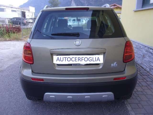 FIAT Sedici 1.6 16v Emotion 4x4 107cv-99.000 km !!! Immagine 3