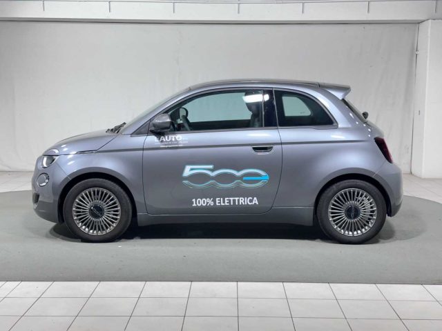 FIAT 500 Berlina 42 kWh Immagine 1