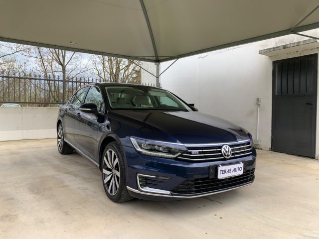 VOLKSWAGEN Passat 1.4 GTE DSG Hybrid plug-in AUTOMATICA OK TAGLIANDI Immagine 2