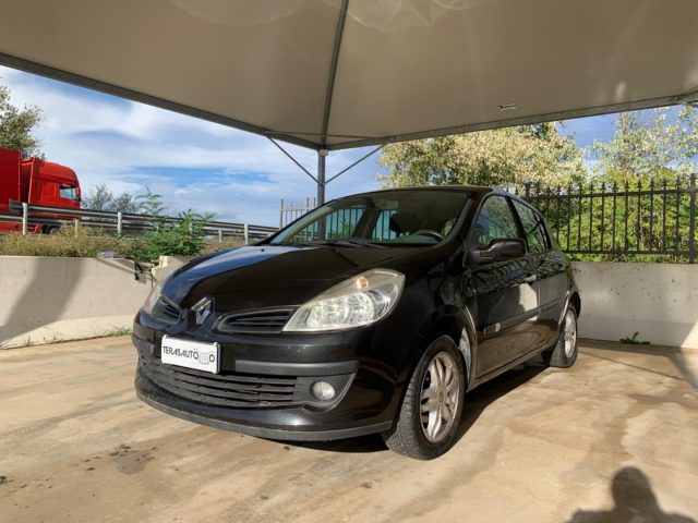 RENAULT Clio Benzina 2009 usata