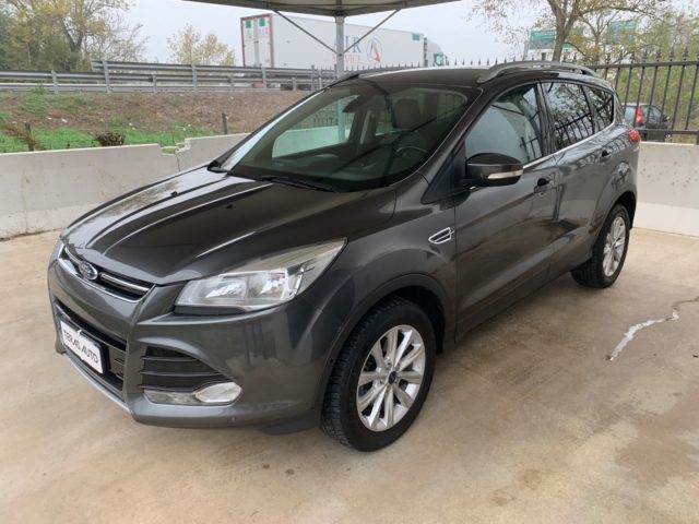 FORD Kuga 1.5 EURO 6 BENZINA Titanium DOPPIO TRENO GOMME Immagine 0