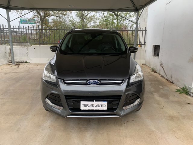 FORD Kuga 1.5 EURO 6 BENZINA Titanium DOPPIO TRENO GOMME Immagine 1