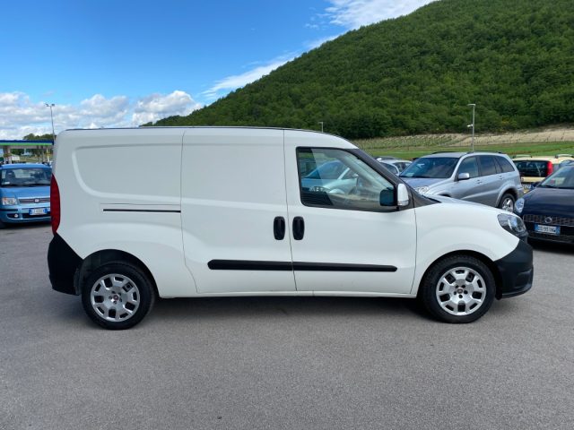 FIAT Doblo Doblò 1.6 MJT 105CV PL-TN Cargo Maxi SX 3 POSTI Immagine 3