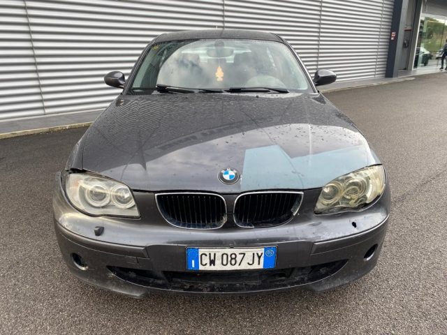 BMW 120 d cat 5 porte Futura Angel Eyes cerchi M-sport Immagine 1