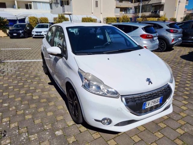 PEUGEOT 208 1.4 VTi 95 CV 5p. GPL Allure Immagine 0