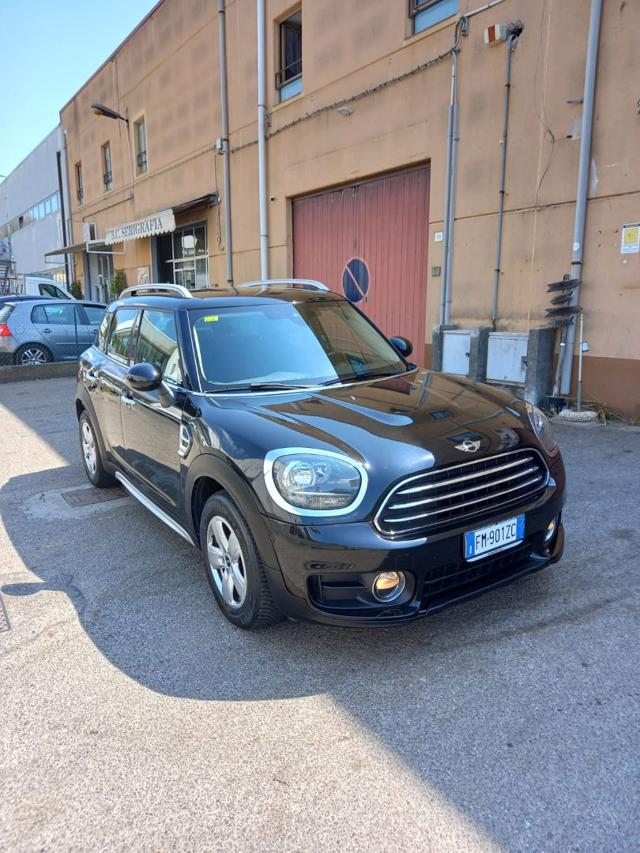 MINI Countryman 1.5 One D Countryman Immagine 0