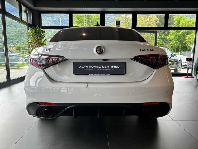 ALFA ROMEO Giulia 2.2 Turbodiesel 210 CV AT8 AWD Q4 Tributo Italian Immagine 3