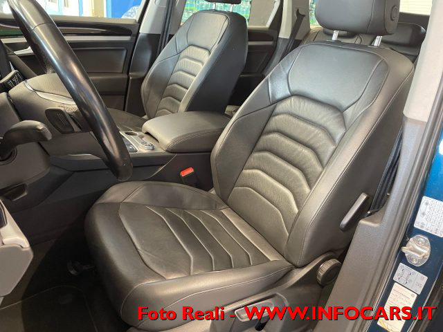 VOLKSWAGEN Touareg 3.0 V6 TDI 286 CV SCR Style Immagine 4