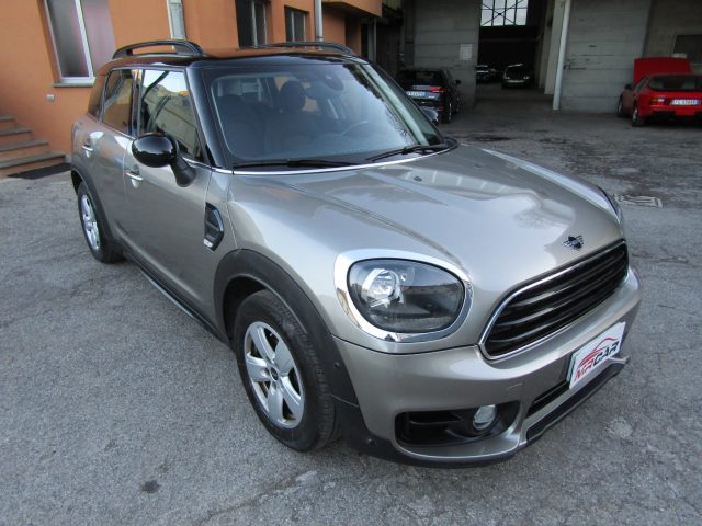 MINI Countryman Cooper D 2.0 Hype auto * 108.000 KM REALI * Immagine 2