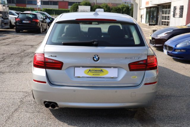 BMW 520 d xDrive Touring Luxury Immagine 1