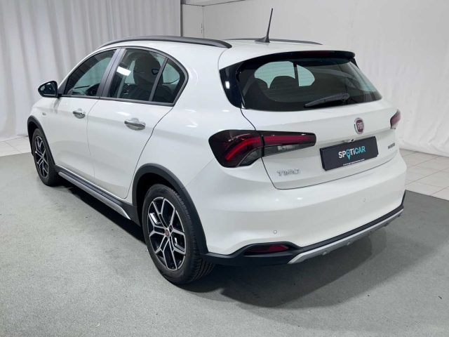 FIAT Tipo 1.5 Hybrid DCT 5 porte Cross Immagine 2