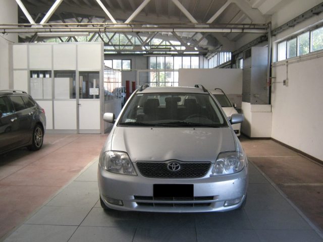 TOYOTA Corolla 2.0 tdi D-4D Station Wagon Immagine 1