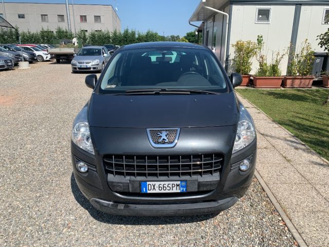 PEUGEOT 3008 1.6 HDi 110CV cambio robotizzato Outdoor Immagine 1