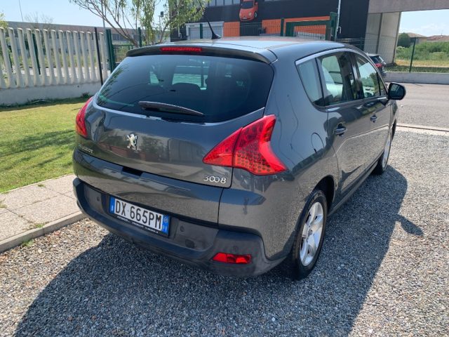 PEUGEOT 3008 1.6 HDi 110CV cambio robotizzato Outdoor Immagine 4