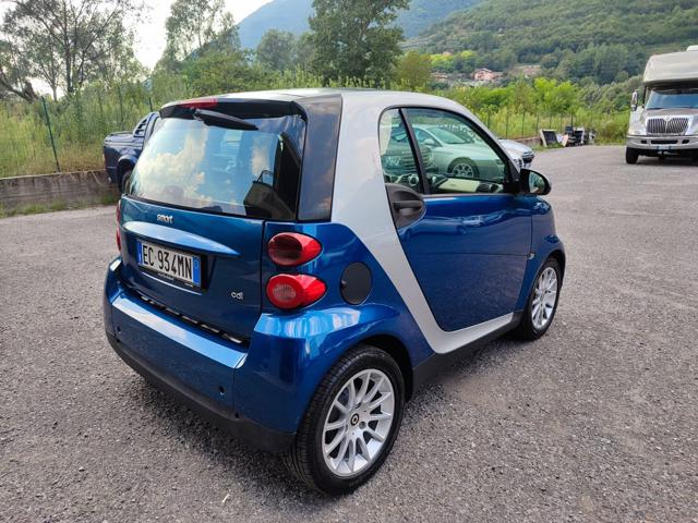 SMART ForTwo 800 40 kW coupé passion cdi Immagine 4